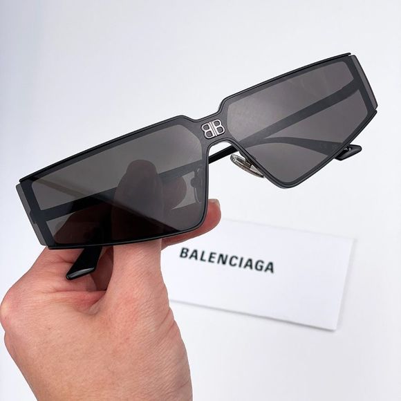 Balenciaga BB0192S 001 Sunglasses Black Shiny Rectangle Unisex main image 11